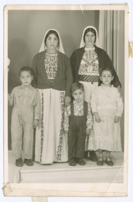 An expatriated family in Kuwait