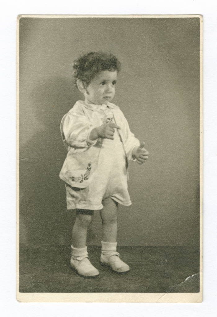 طفل من عائلة عبد الله