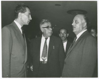 موسى ناصر برفقة أحمد الشقيري وعبد المنعم الرفاعي في مقر الأمم المتحدة، 1960-1961