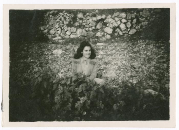 سميرة غندور في بيرزيت، 1946
