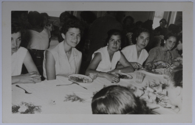 ماهرة الدجاني وأخريات، الإسكندرية، 1956