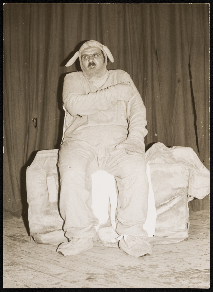 ليلى الحمراء