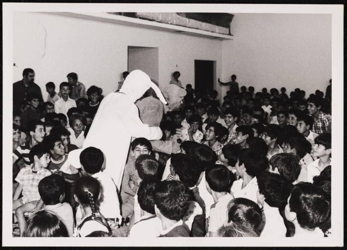 ليلى الحمراء