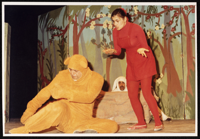 ليلى الحمراء