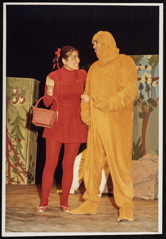 ليلى الحمراء