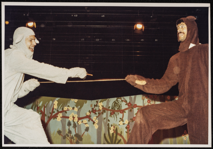 ليلى الحمراء