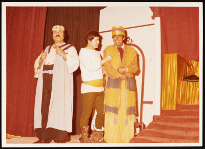 الفلاح والسلطان"، صورة من عرض مسرحي، مسرح القصبة، 1979"