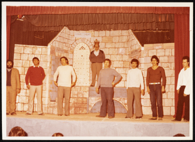 الفلاح والسلطان"، صورة من عرض مسرحي، مسرح القصبة، 1979"
