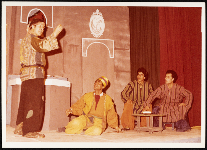 الفلاح والسلطان