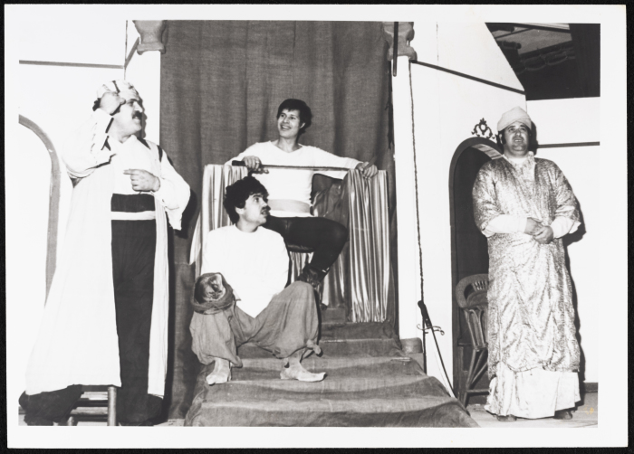 الفلاح والسلطان