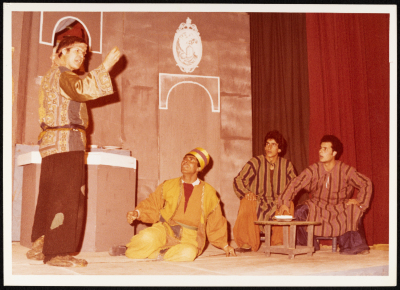 الفلاح والسلطان"، صورة من عرض مسرحي، مسرح القصبة، 1979"