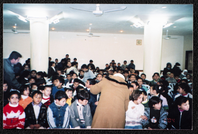 مغامرات خضرة"، صورة من عرض مسرحي، مسرح القصبة، 2003"