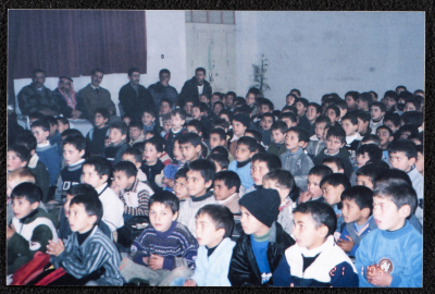 مغامرات خضرة"، صورة من عرض مسرحي، مسرح القصبة، 2003"