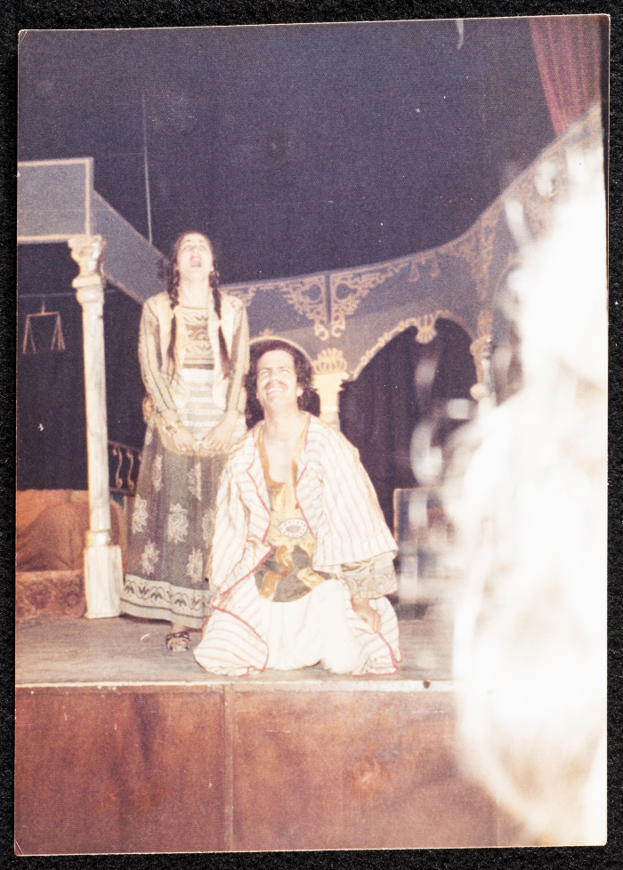 مسرحية حاميها حراميها