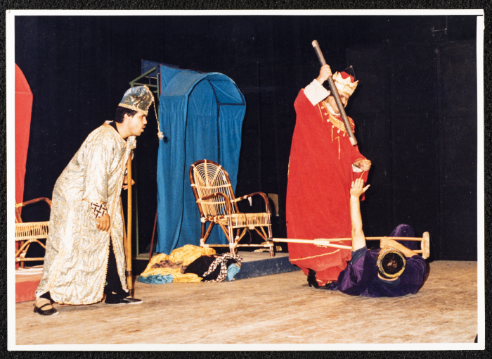 مسرحية ثوب الامبراطور