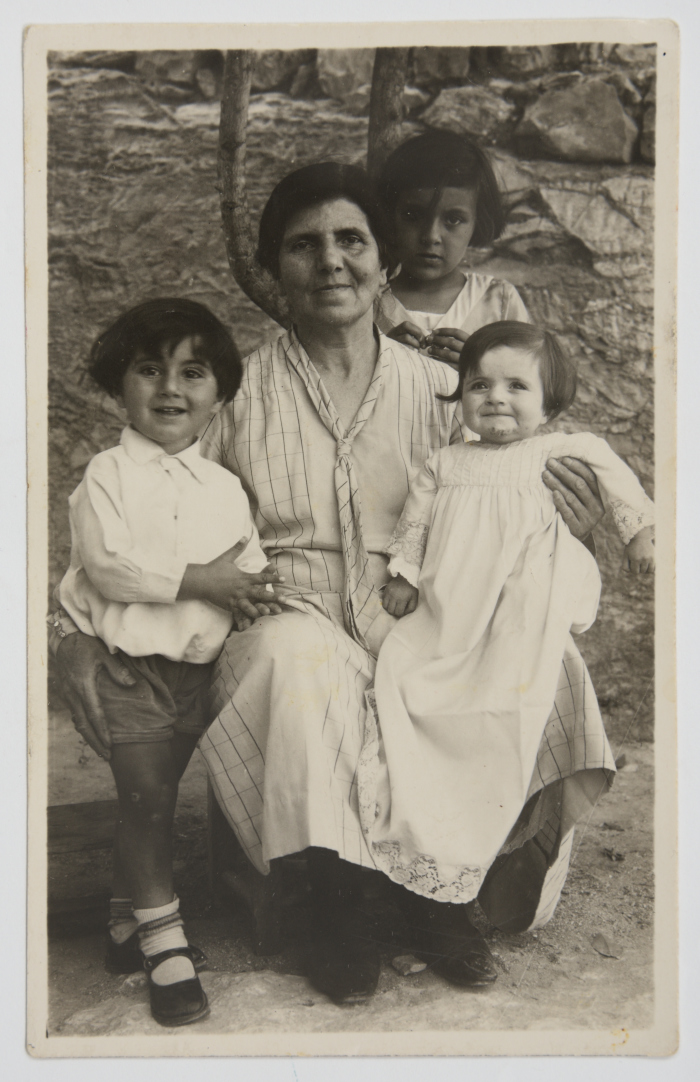 Mariam Kozma with her Grandchildren Samira, William, and Allis Odeh 