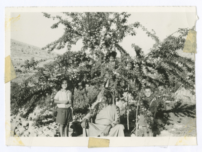 A father with his children in the groves of Solomon