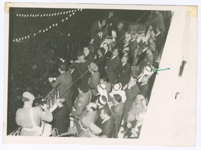 People dancing at the King of Jordan