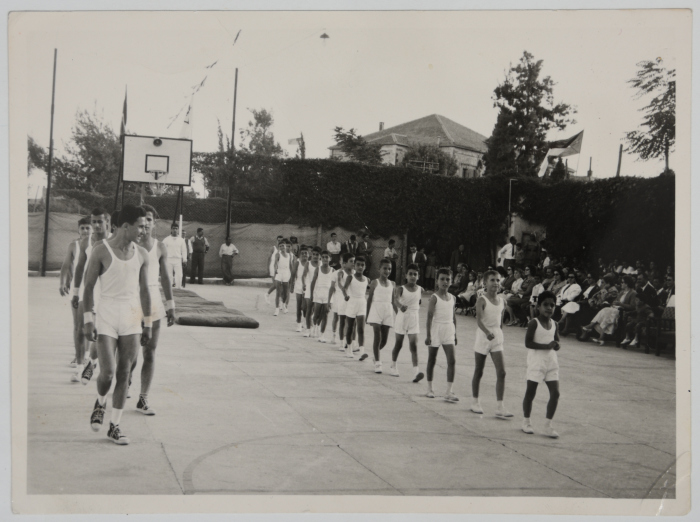 صورة من ملعب جمعية الشبان المسيحية في القدس 1960 