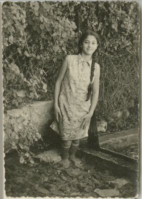 طفلة في رحلة