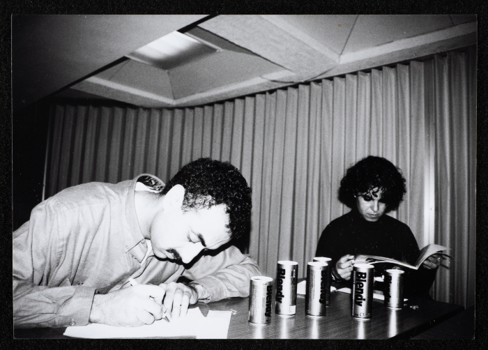 صورة من جولة فرقة صابرين في اليابان، 1992