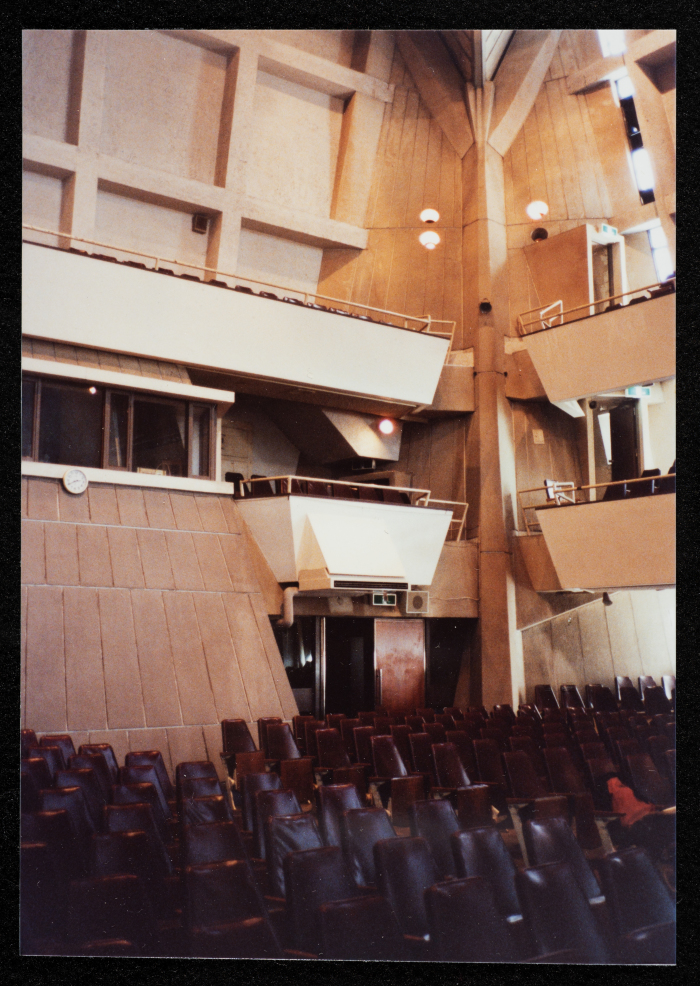 صورة من جولة فرقة صابرين في اليابان، 1992