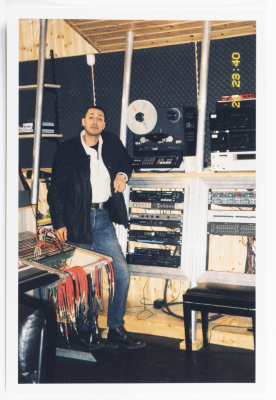 دورة هندسة صوت في استديو فرقة صابرين عام 1999 