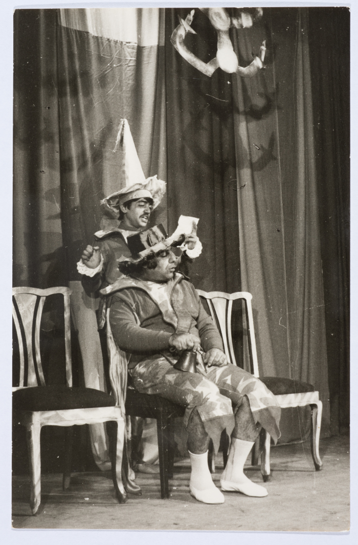 عرض مسرحية لعبة الحب والمصادفة