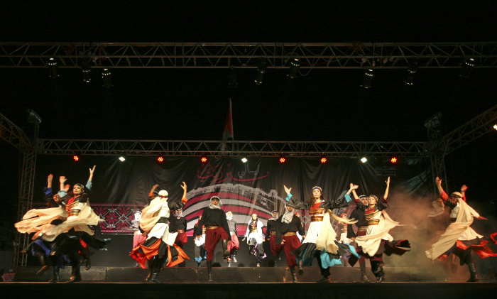 El-Funoun at Birzeit Nights Festival 