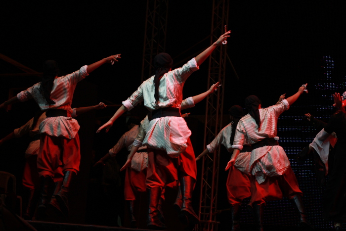 مشاركة فرقة الفنون الشعبية وبراعمها في عيد الفرقة ال 36 في رام الله عام 2015