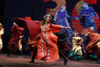 مشاركة فرقة الفنون الشعبية وبراعمها في عيد الفرقة ال 36 في رام الله عام 2015