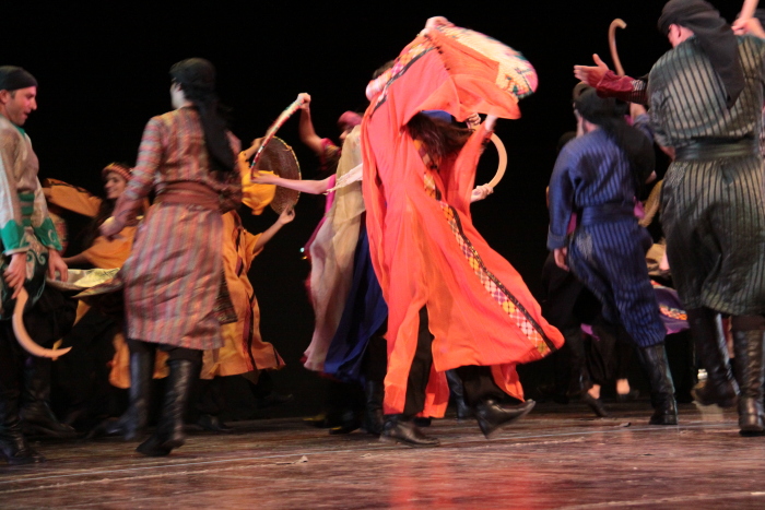 مشاركة فرقة الفنون الشعبية في مهرجان التراث عام 2010