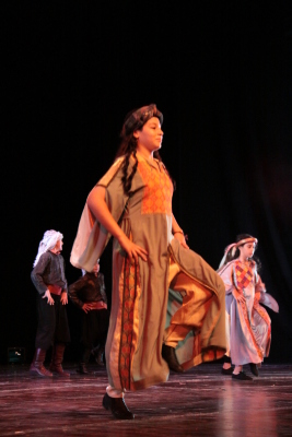 مشاركة فرقة الفنون الشعبية في مهرجان التراث عام 2010