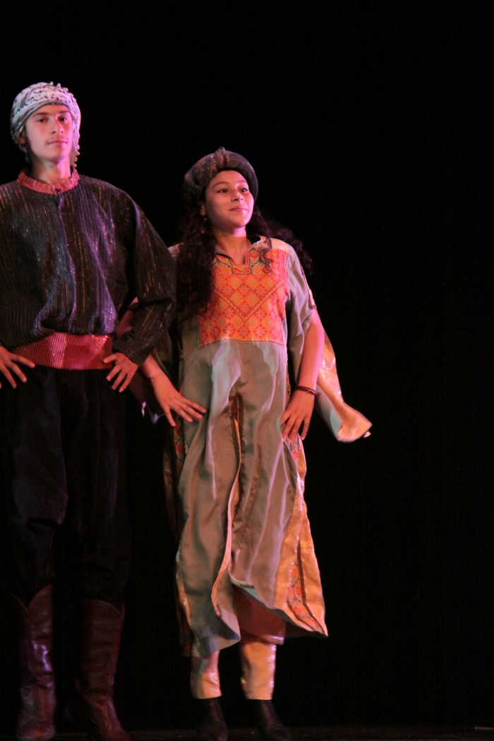 مشاركة فرقة الفنون الشعبية في مهرجان التراث عام 2010