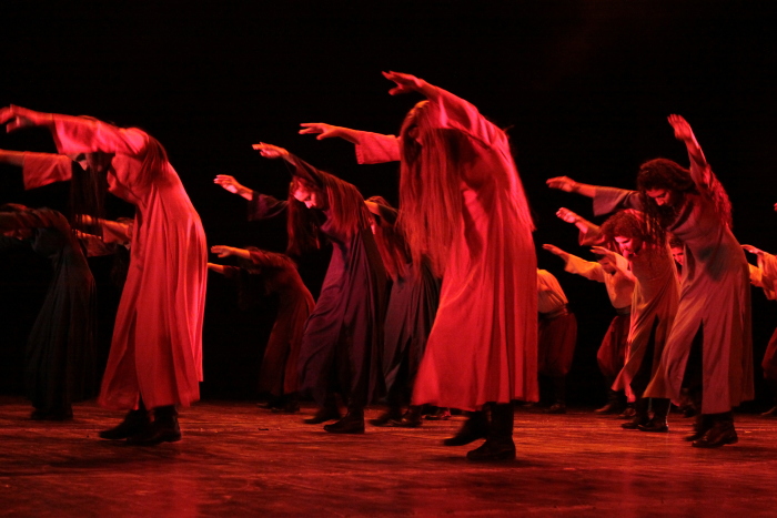 مشاركة فرقة الفنون الشعبية في مهرجان التراث عام 2010