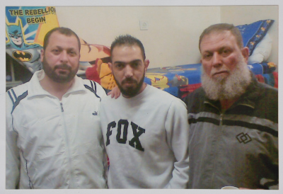 الأسرى عمر وخلدون البرغوثي وشادي شلالدة، سجن عوفر، 2012