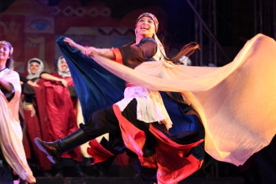 El-Funoun Performing in Asira Shamalia Village