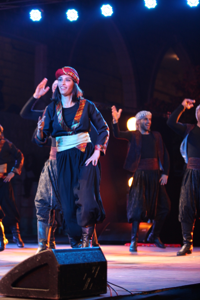 فرقة الفنون الشعبية عرض للحرية نرقص عام 2013