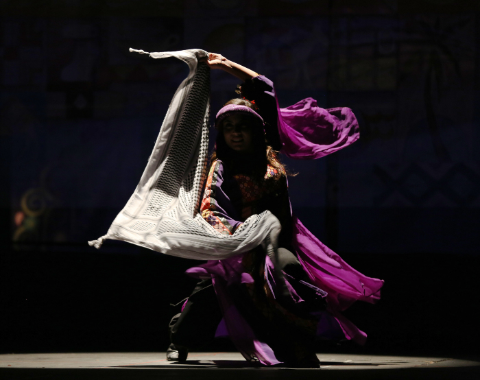 فرقة الفنون الشعبية عرض للحرية نرقص عام 2014
