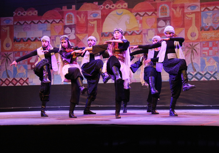 فرقة الفنون الشعبية عرض للحرية نرقص عام 2014
