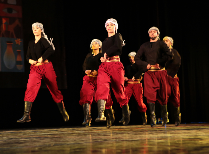 El-Funoun Performing on the Heritage Day