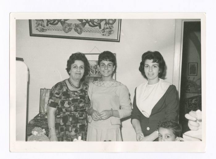 Members of Dawúd Mikhaʾil's Family 