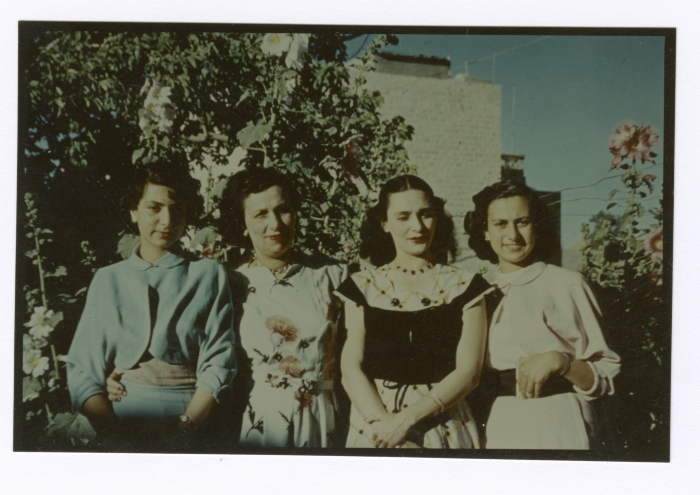 Women of the Mikhaʾil Family 
