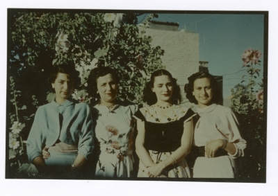 Women of the Mikhaʾil Family 