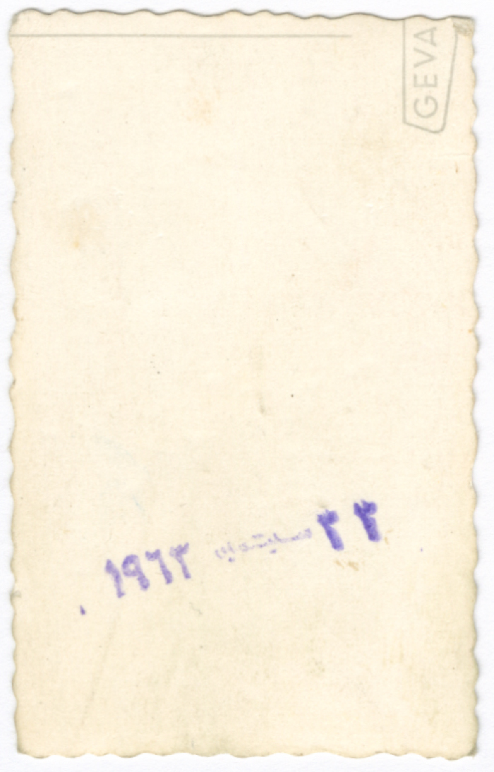 أحد أفراد عائلة أبو غزالة
