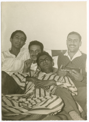 وائل أبو غزالة برفقة آخرين