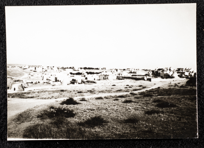 صورة لبيوت طنيَّة، شماليّ سوريا، 1981
