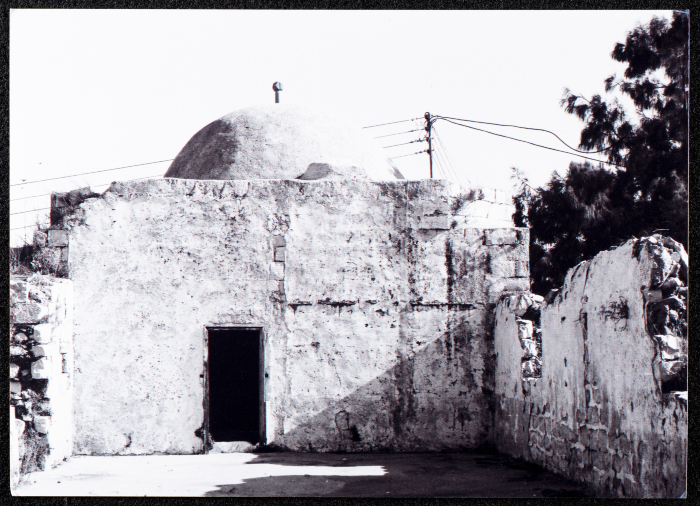 صورة من قصر آل سحويل في قرية عبوين
