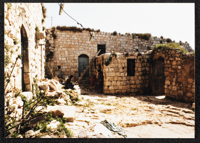 دير غسانة حوش الرابي  