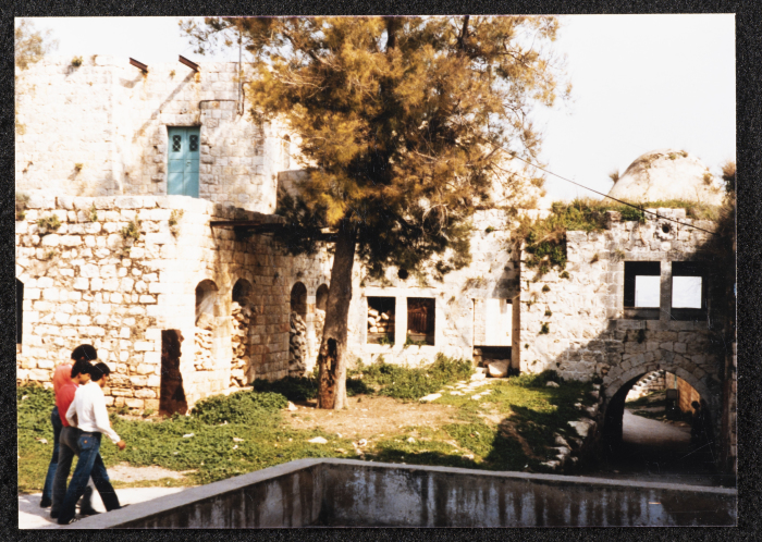 مضافة دير غسانة